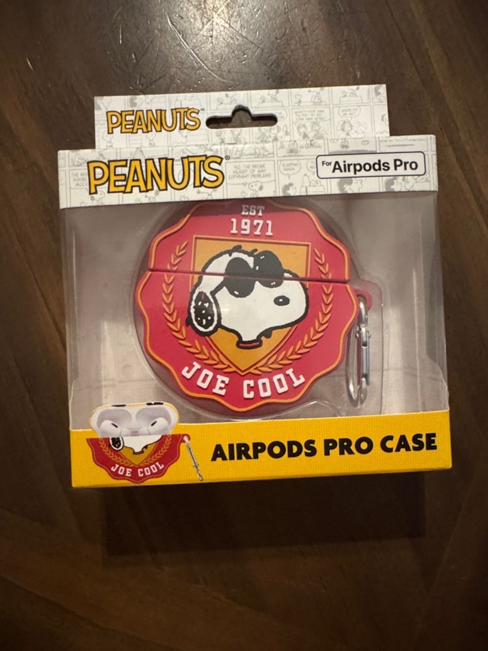 😎 Peanuts "Joe Cool" Snoopy AirPods Pro Case - Red